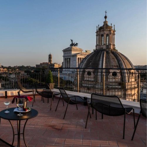 Stay at the Palazzo Galla in Rome during a Rome to Verona by train journey.